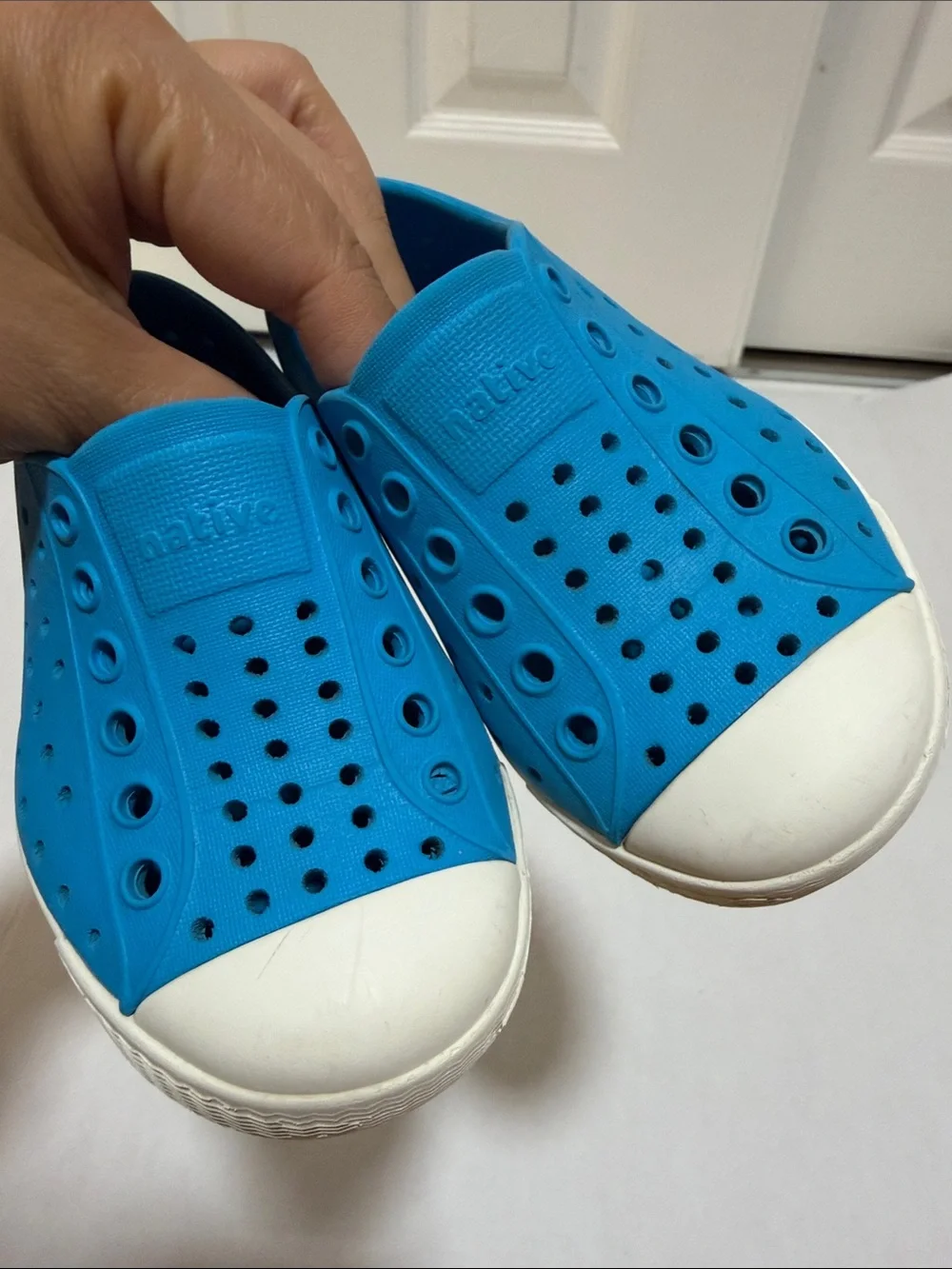 Native Jefferson Kids Water Shoes in Blue - Kids Toddler Size 6